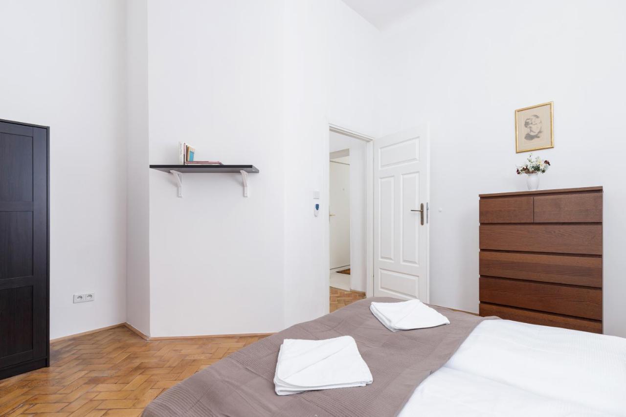 Apartment Pijarska Krakow By Noclegi Renters Exterior photo
